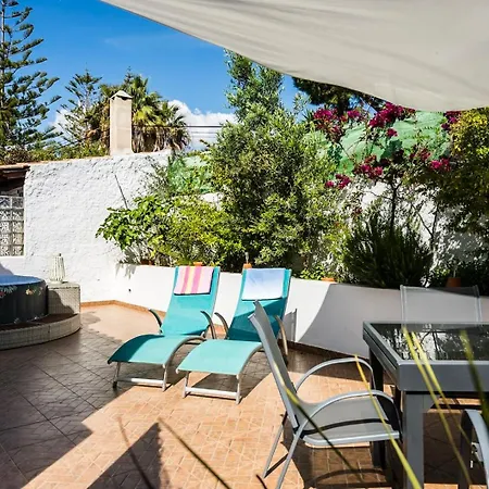 Carvoeiro Beach Apartment شقة *