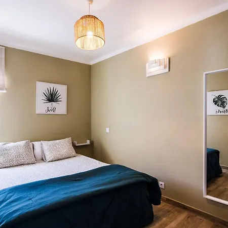 Carvoeiro Beach Apartment *